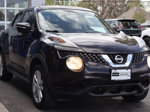 Used 2015 Nissan Juke SV w/ Technology Package image 6