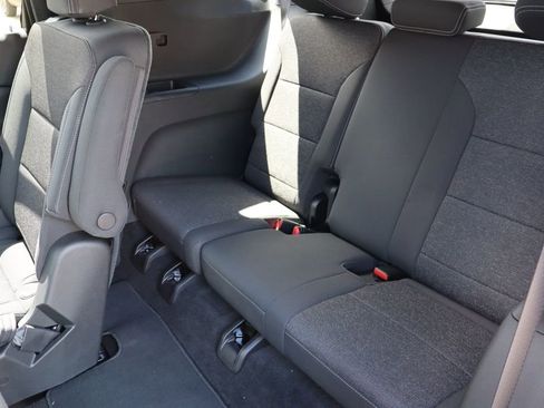 New 2025 Chevrolet Traverse LT w/ Sun and Wheel Package image 44