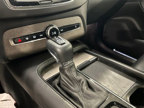 Certified 2022 Volvo XC90 T6 Inscription w/ Climate Package image 19
