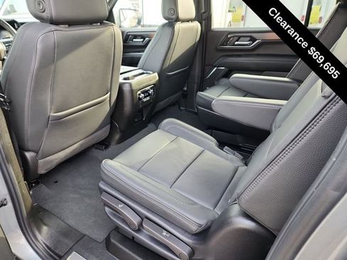 Used 2025 GMC Yukon XL Denali image 23