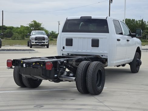 New 2026 RAM 3500 Tradesman AWD/4WD image 4