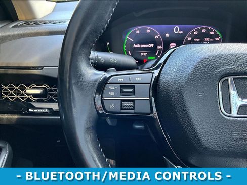 Used 2025 Honda Accord Touring image 11