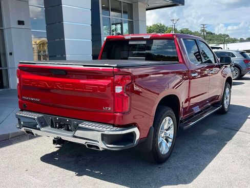 Certified 2022 Chevrolet Silverado 1500 LTZ w/ LTZ Premium Package AWD/4WD image 3