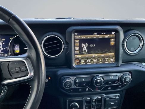 Used 2023 Jeep Wrangler Unlimited Sahara w/ Cold Weather Group AWD/4WD image 16