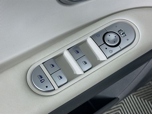 Used 2024 Hyundai Ioniq 5 SEL RWD image 15