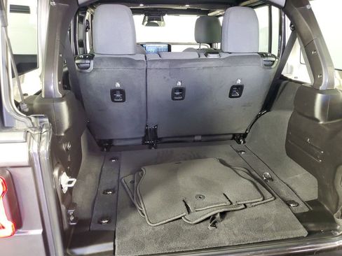 Used 2026 Jeep Wrangler Sport S image 31