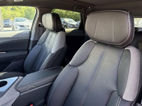 Certified 2025 Cadillac Optiq Sport 1 AWD/4WD image 22