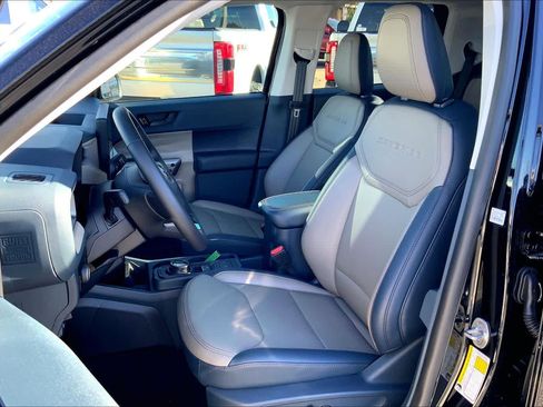 New 2025 Ford Maverick Lariat w/ 4K Tow Package image 7