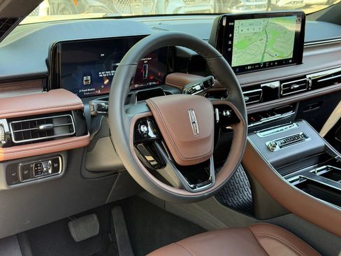 New 2026 Lincoln Aviator Reserve AWD/4WD image 24