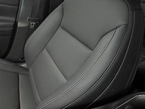 Used 2026 Chevrolet Traverse LT FWD image 12