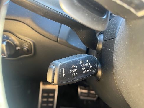 Used 2015 Audi SQ5 Prestige AWD/4WD image 18