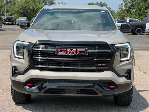 Used 2026 GMC Terrain AT4 w/ Convenience Package III AWD/4WD image 40