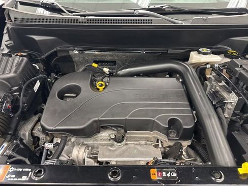 Used 2024 GMC Terrain SLE image 37