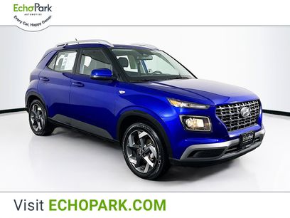 Used 2025 Hyundai Venue SEL