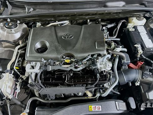 Used 2023 Toyota Camry XSE image 32