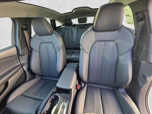 New 2025 Audi A6 e-tron Premium Plus image 13