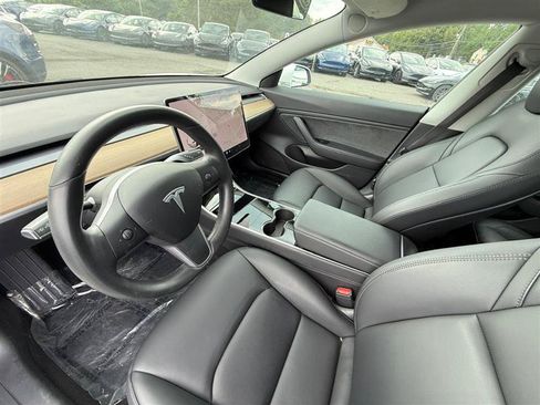 Used 2019 Tesla Model 3 Standard Range Plus RWD image 9