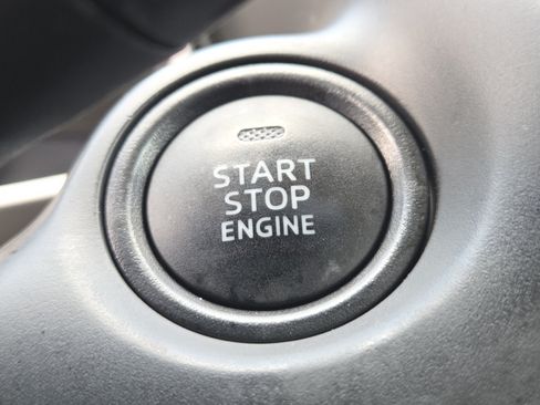 Used 2015 MAZDA MAZDA3 i Sport FWD image 30