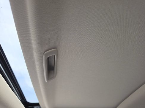 New 2026 Honda HR-V EX-L image 23