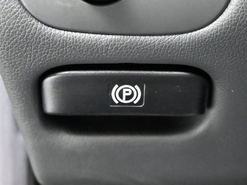 Used 2003 Mercedes-Benz C 230 Sedan image 60
