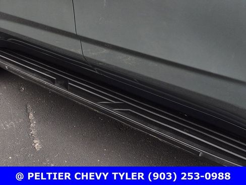 Used 2023 Chevrolet Suburban Premier AWD/4WD image 8