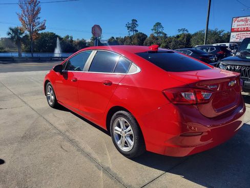 Used 2018 Chevrolet Cruze LT w/ LT Fleet Convenience Package FWD image 32