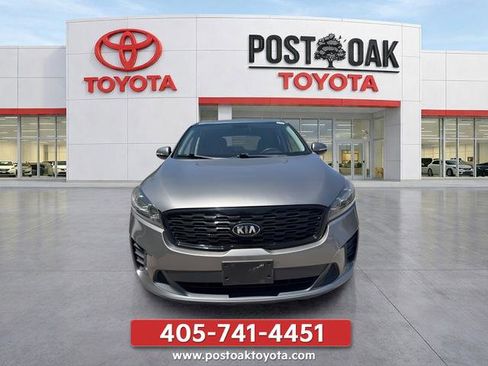 Used 2019 Kia Sorento FWD V6 image 7
