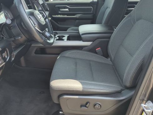 Used 2020 RAM 1500 Big Horn AWD/4WD image 11