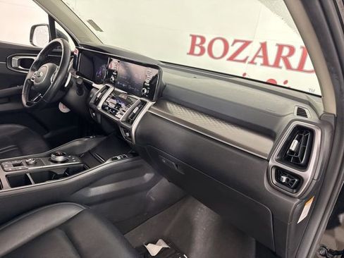 Used 2021 Kia Sorento S image 17