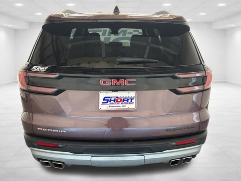 Used 2025 GMC Acadia Elevation image 5