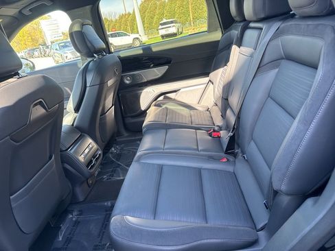 New 2025 Lincoln Nautilus Reserve image 19