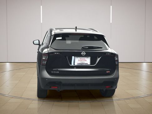 Certified 2026 Nissan Kicks SR w/ SR Premium Package FWD image 6