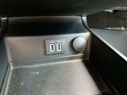 Used 2020 Ford Fusion SE w/ Equipment Group 151A image 32