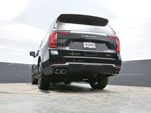 New 2026 GMC Yukon Denali w/ Sun & Power Step Package AWD/4WD image 37