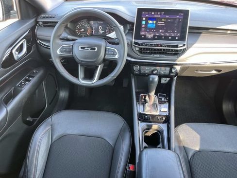 Used 2024 Jeep Compass Trailhawk AWD/4WD image 16
