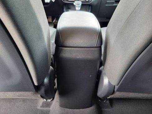 Used 2023 Kia Soul LX w/ LX Technology Package FWD image 21
