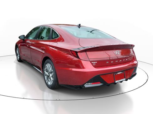 Used 2023 Hyundai Sonata SEL FWD image 5