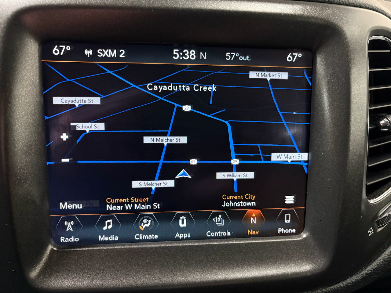 Used 2018 Jeep Compass Trailhawk w/ Leather Interior Group AWD/4WD image 22