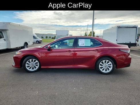 Used 2022 Toyota Camry LE image 4