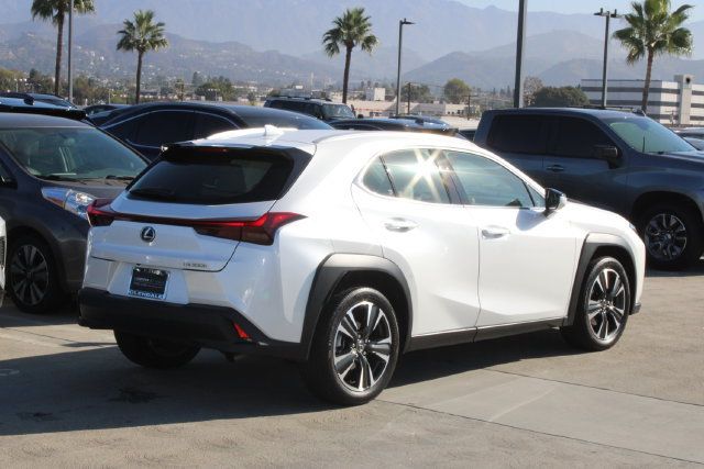 Certified 2025 Lexus UX 300h FWD image 21