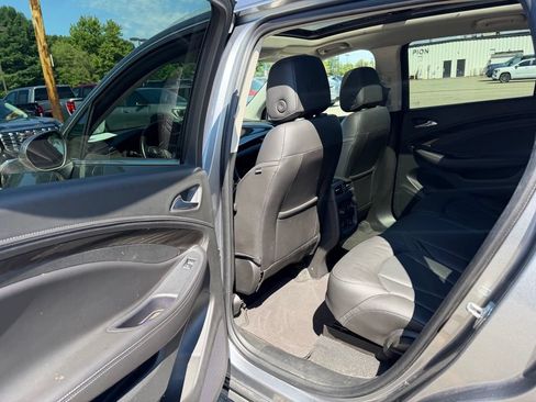 Used 2019 Buick Envision Essence AWD/4WD image 10
