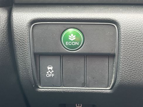 Used 2016 Honda Accord Sport image 10