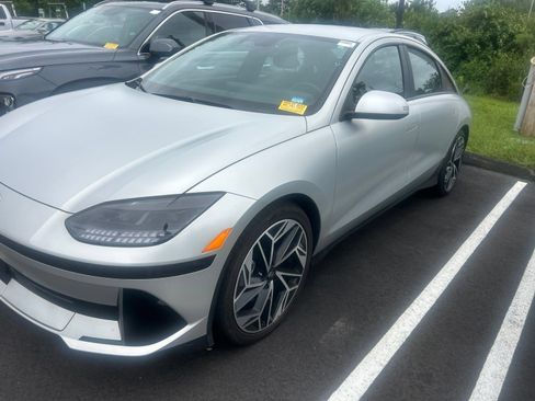 Used 2023 Hyundai Ioniq 6 SEL w/ Cargo Package AWD/4WD image 3