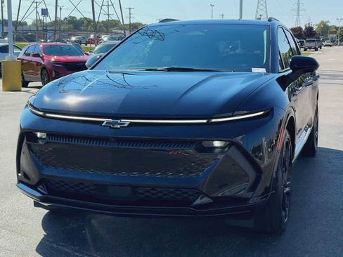 Certified 2024 Chevrolet Equinox EV RS image 7