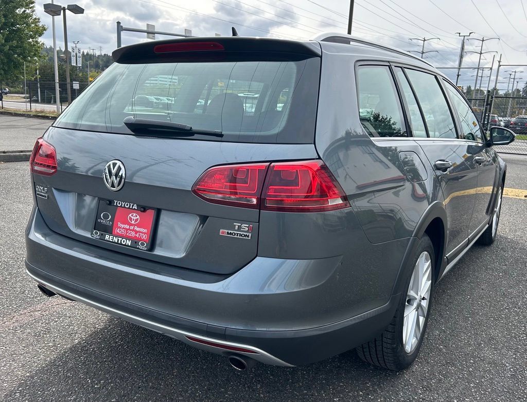 Used 2017 Volkswagen Golf Alltrack SE AWD/4WD image 5