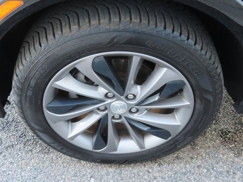 Used 2022 Buick Encore GX Select w/ Sport Touring Package image 15