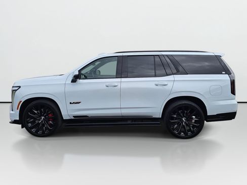 Used 2026 Cadillac Escalade V AWD/4WD image 3