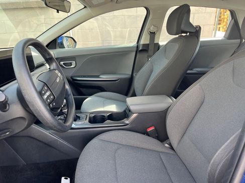 Used 2025 Kia K4 LXS image 25