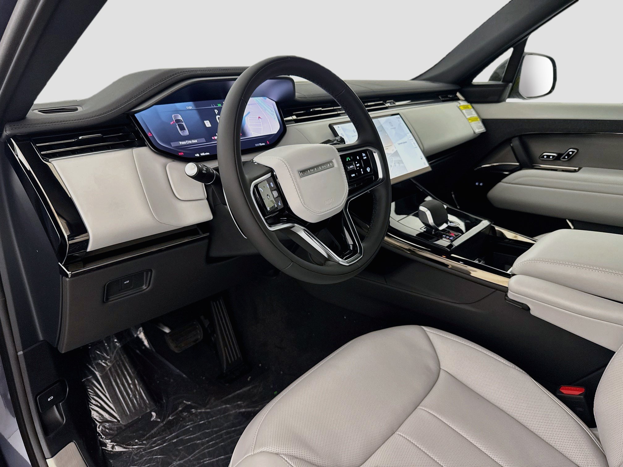 Used 2026 Land Rover Range Rover Sport SE AWD/4WD image 9