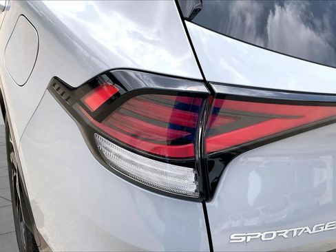 Used 2023 Kia Sportage SX FWD image 28